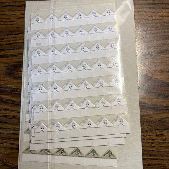 Photo Corners - Picture 2 of 2